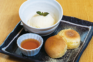 ポンde山牛〜バニラアイスとメープルを添えて〜