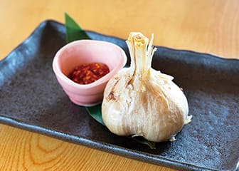 国産にんにくの丸揚げ