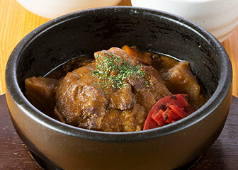 山形牛石焼カレー定食