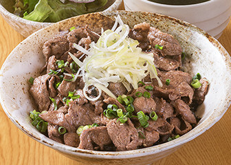 牛タン切り落とし丼