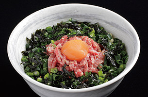 ミニユッケ丼