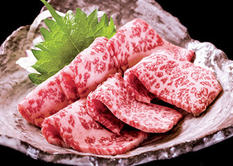 山形牛刺し
